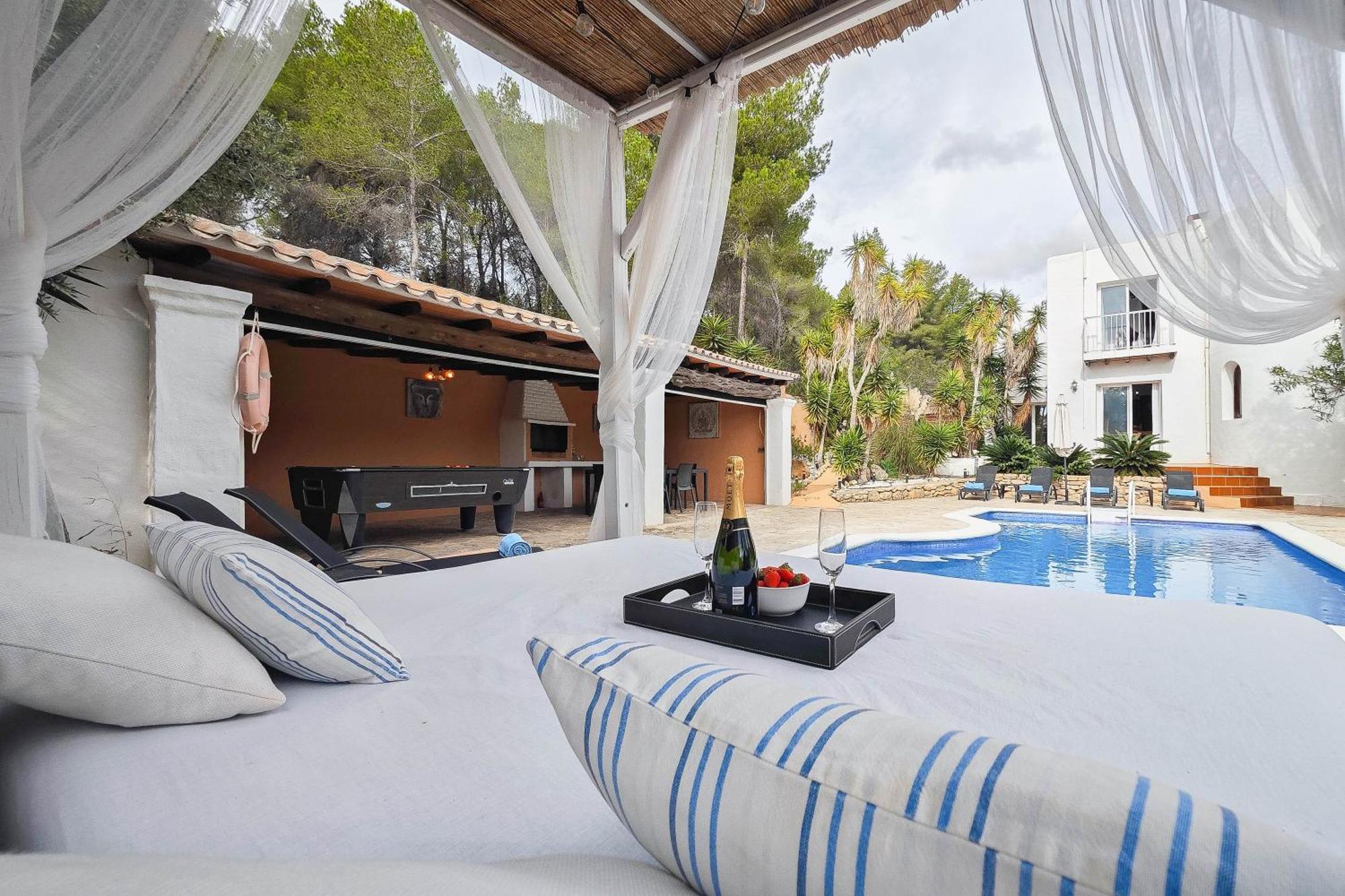 Villa Mercedes Santa Eulària des Riu Εξωτερικό φωτογραφία